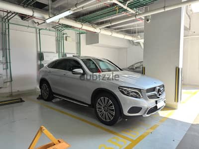 Mercedes GLC 300 2019 اعلي فئه بحالة ممتازة
