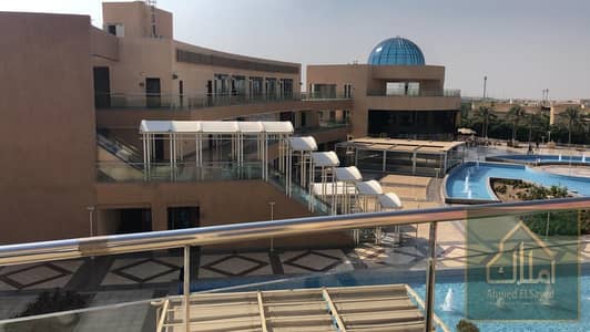  فرصة استثمارية في الرحاب 2! محل للبيع داخل Avenue Mall مؤجر بـ40,000 جنيه شهريًا مع زيادة سنوية 10%، دخل ثابت وموقع تجاري مميز. استثمر اليوم واربح