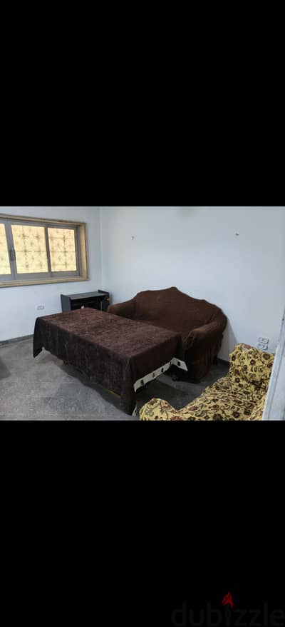 طقم انتريه مع السفرة ٢ كنبه+٢كرسي+ السفره