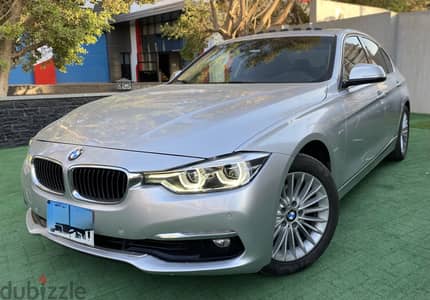 بي ام دبليو 320i 2017