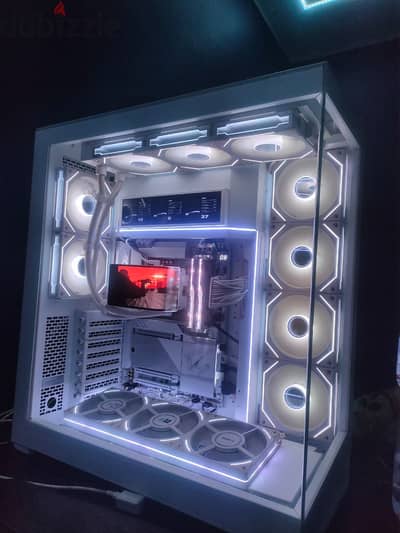 Ryzen 7 9800X3D ,GIGABYTE X870E , Thermalright Wonder Vision 360 ARGB