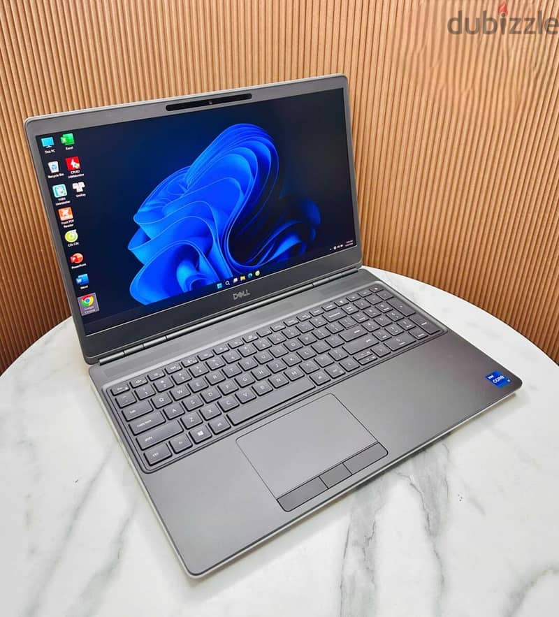 DELL precision 7560 2