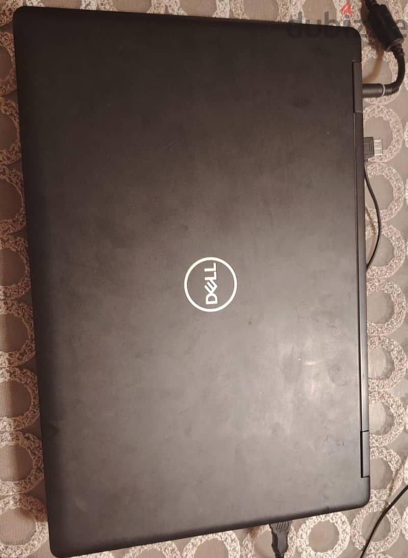 Dell Latitude 5590 2