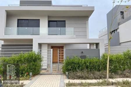 Twin house ready for immediate occupancy in Al Shorouk, in Al Patio Casa compound with La Vista Direct, on the Suez Road at the best cash price