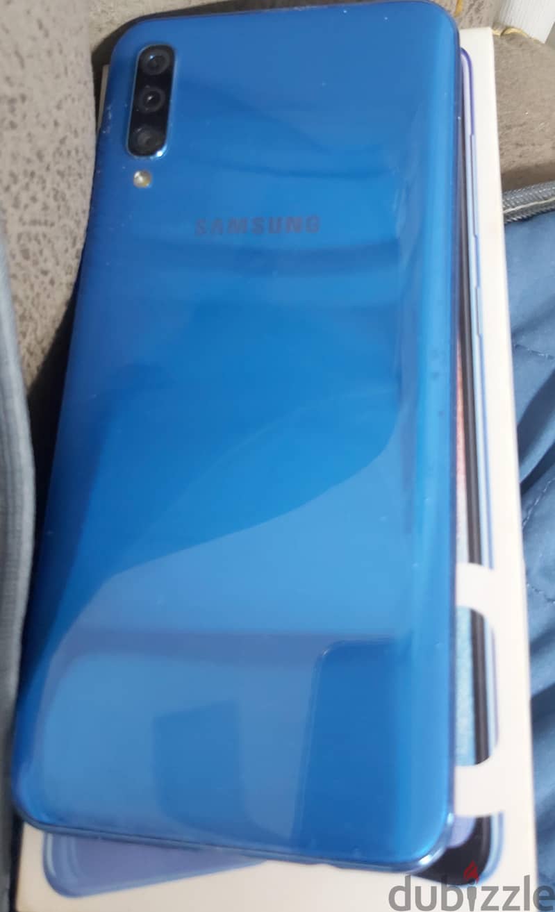Samsung A50 3