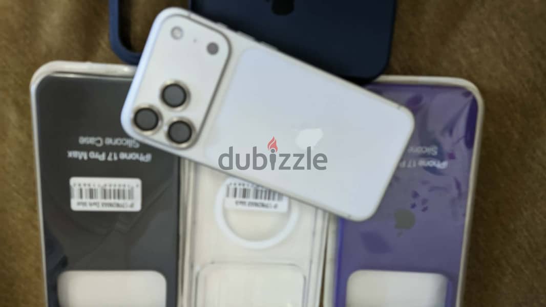 Apple - iPhone 17 Pro Max 3