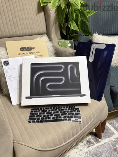 MacBook Pro M4 Pro 16 inch 48 ram like new
