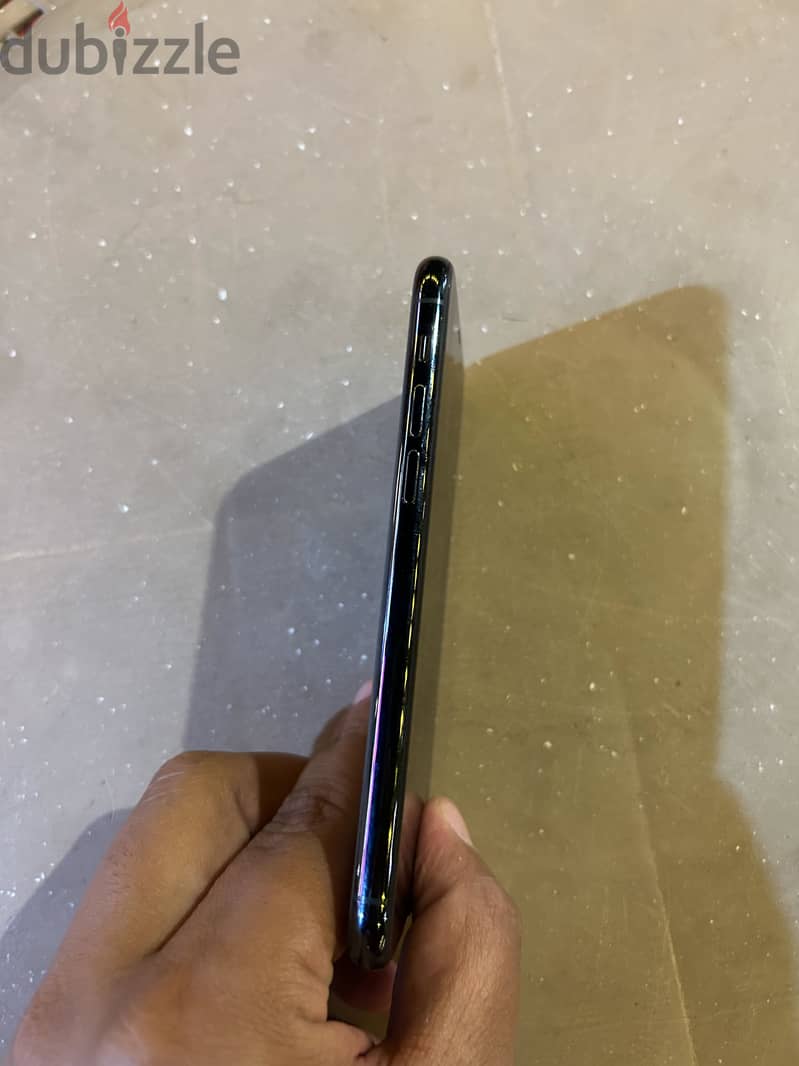 Apple - iPhone 11 Pro 6