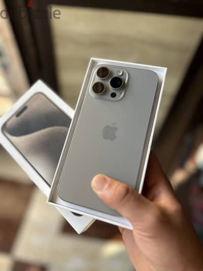Iphone 15pro max256g battery 85%||ايفون١٥برو ماكس ٢٥٦جيجا