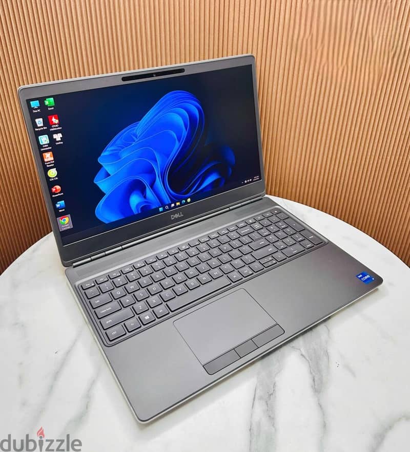 DELL Precision 7560 4