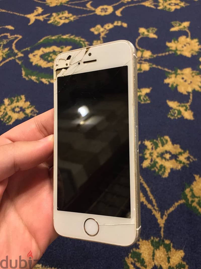 Iphone 5s gold 1