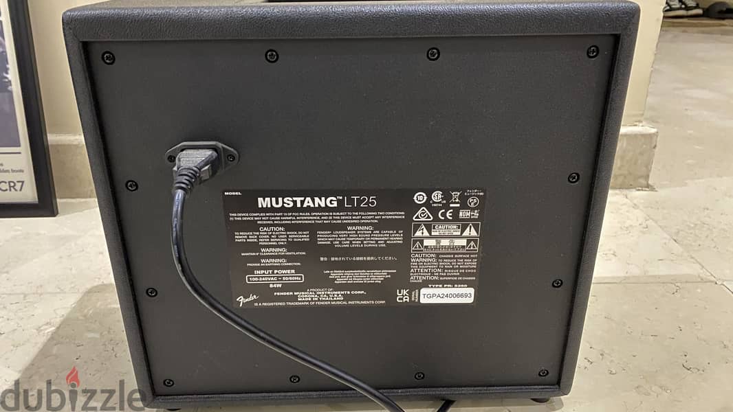 Fender mustang lt25 1