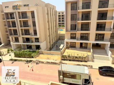 Exceptional Rental Opportunity in Al Marasem | 3-Bedroom Apartment at a Negotiable Price