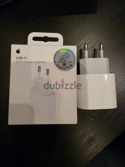 شاحن أبل أصلي 20 وات (Apple 20W USB-C Power Adapter)