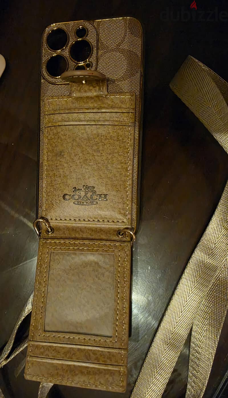 cover coach for iPhone 16 pro max 1