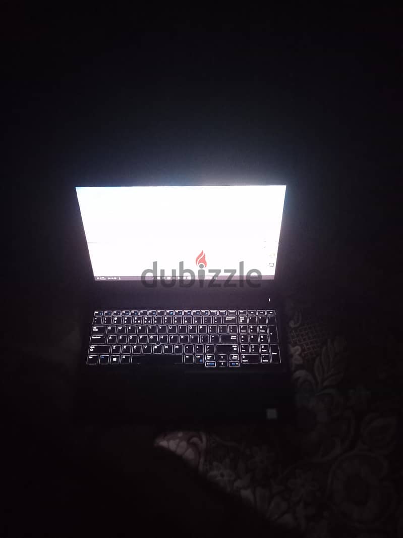 Intel Core i5-8350U 1