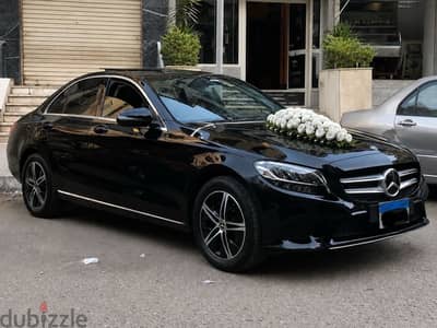 سياره مرسيدس للايجار اليومى او الزفاف بالسواق و يوجد جميع الموديلات