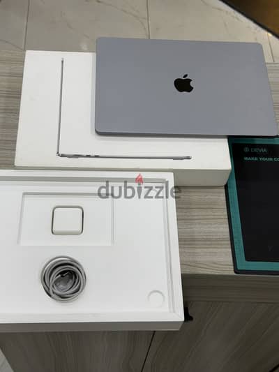 Mac book Air m2 15 inch 256GB 8GB ram used
