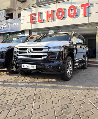 اعلي موصفات في السوق وأفضل سعر تسليم فوري لاندكروزر  LANDCRUISER