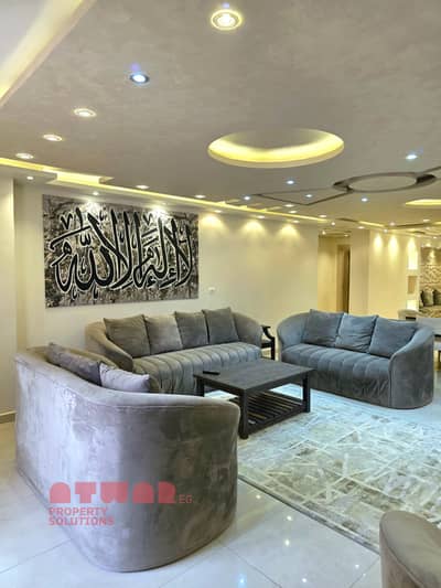 شقة 3 غرف كبيرة على شارع شهاب المهندسين