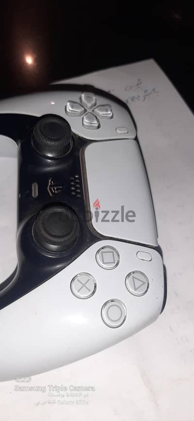 PlayStation 5 (Fat) بحالة ممتازة مع ذراعين