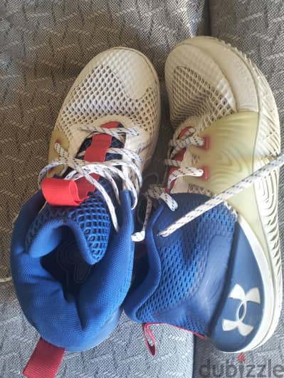حذاء رياضي under Armour مقاس 44.5 اصلي