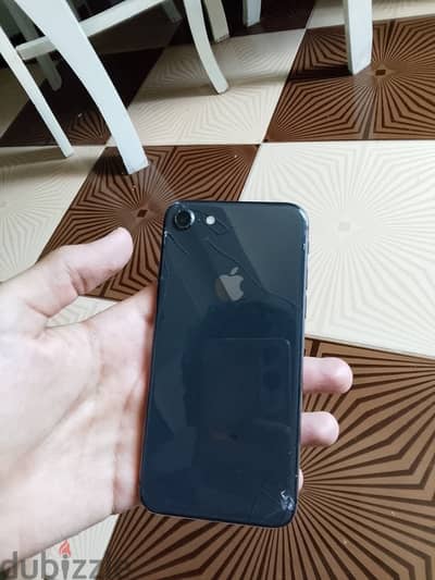 آبل - آيفون 8