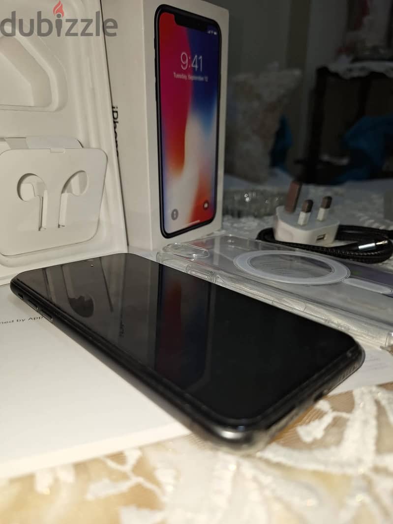 iPhone X 64 6