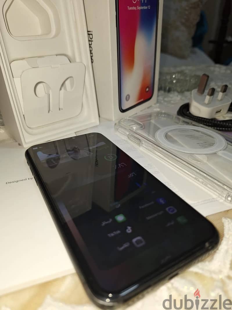 iPhone X 64 9
