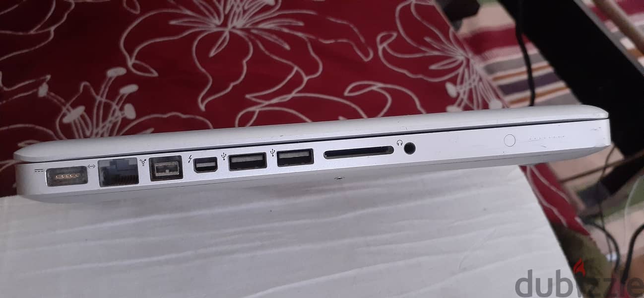 MacBook pro 8.1 core i7 4