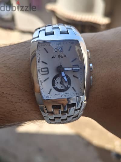 ساعه  alfex سويسري اصلي حاله الزيرو موديل مميز ومختلف