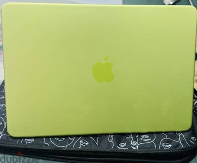 MacBook Neo Citrus Color - Like New - Battery 100% - Under Warranty