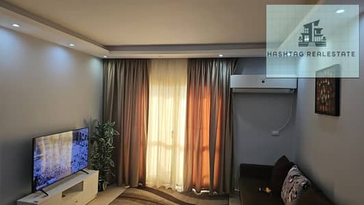 للايجار شقة مفروشه فى عمارات المستقبل الشيخ زايد مفروشة و مكيفة بجوار مول ذا جيت