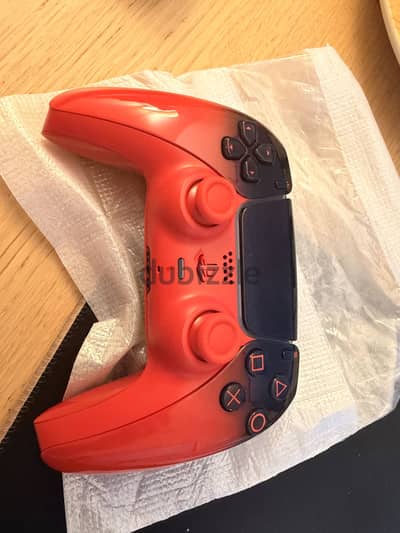 Ps5 Controller - techno red- new without box