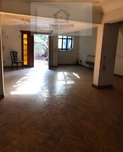 Private villa for rent with a private swimming pool in Sheraton residences, very prime location