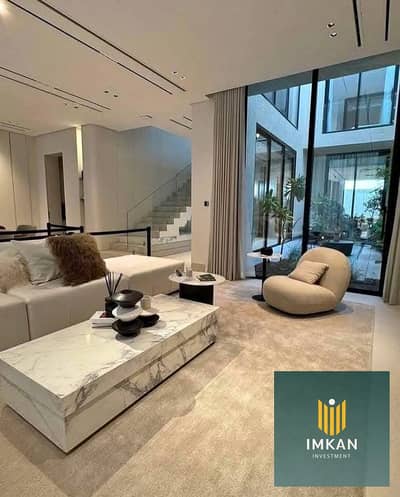 فيلا للبيع متشطبة بمقدم 10% water features view فى كمبوند لافيستا الباتيو تاون التجمع الخامس قسط على 7 سنين - Lavista patio town new cairo