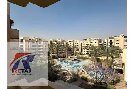 شقه للايجار المفروش تشطيب فندقى بكمبوند عربيه خلف كونكورد بلازا التسعين الجنوبى