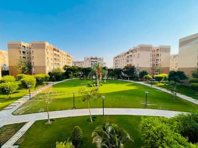شقه مميزه جدا للايجار قانون فى مدينتى B7