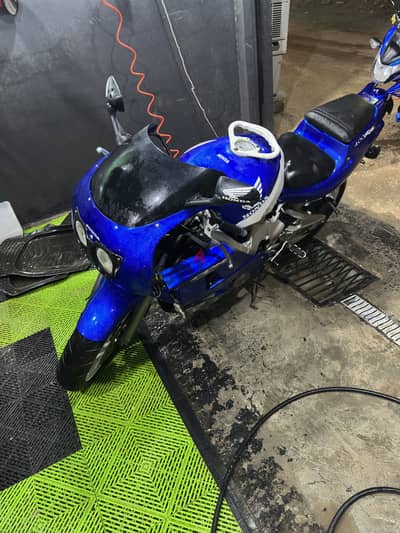 Honda 400 cbr