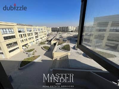 مكتب للايجار يطل علي مساحه واسعه فى ميفيدا من اعمار مصر في التجمع الخامس