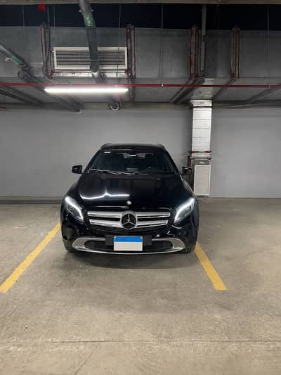 Mercedes-Benz GLA 200 2015