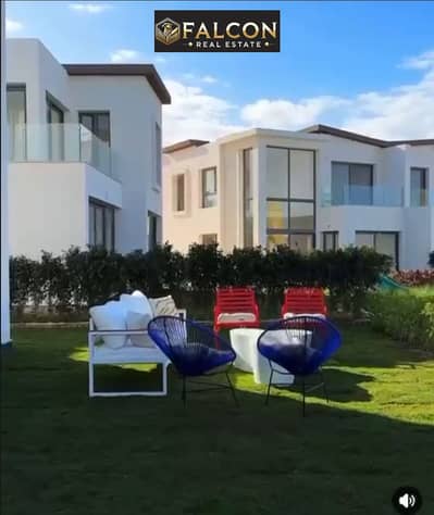 شاليه كاشف البحر + كريستال لاجون (كالي كوست Cali coast ) علي البحر أقل من 100 متر فقط من باب الشاليه , بجوار مراسي الساحل الشمالي خصم للكاش