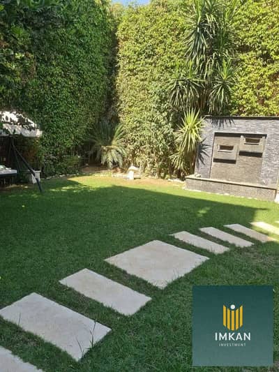 Duplex 226m + 105m garden for sale in a prime location within Taj City compound, opposite Cairo International Airport