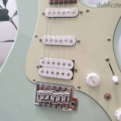 Ibanez AZES40 + Boss katana mini+fender cable (used for 2weeks only)