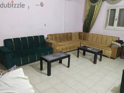 كنبة ركنة مستعملة بحالة ممتازة للبيع