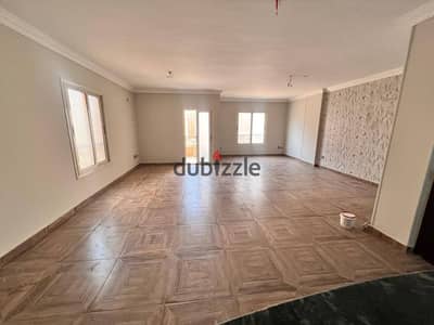Apartment for rent 165m in Lower Maadi, 3 rooms and a 3-piece reception, second floor, waterfront and elevator.