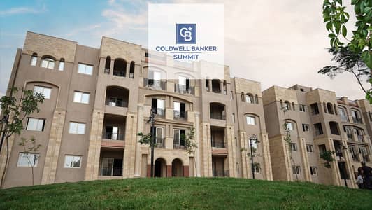 شقة 4 غرف استلام فوري للبيع في التجمع الخامس 8 دقائق بظبط من AUC New Cairo كومبوند روك فيرا Rock vera السعر 8.8 مليون كاش ومتاح تقسيط حتي 10 سنوات