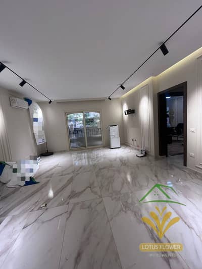 Your administrative headquarters in the kitchen and air conditioning in the southern lotus, a distinctive location near the main club street