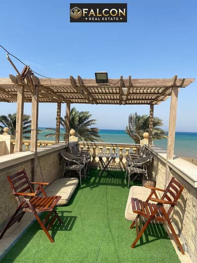 100m² chalet with a sandy beach, fully equipped (air conditioning and natural gas), for sale in Ain Sokhna on the Suez Road near Azha El Sokhna