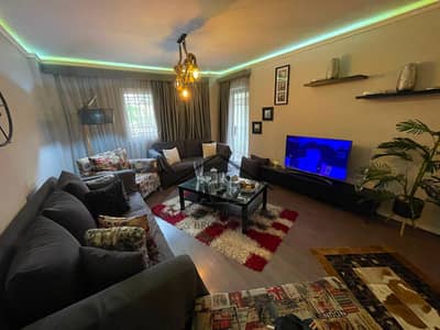 A strategic location next to the South Park with some special finishes, all dues cleared, 113 meters, the price is 6, a bargain.